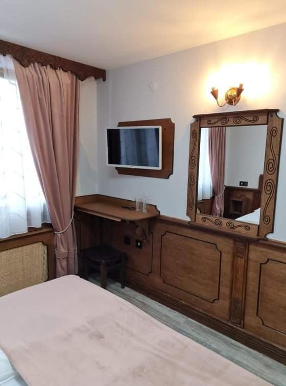 Chuchura Family Hotel Koprivshtitsa Buitenkant foto